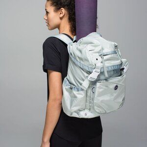 Lululemon EXTREMELY RARE Backpack Sage Travelling Yogini Rucksack - Minty Gray